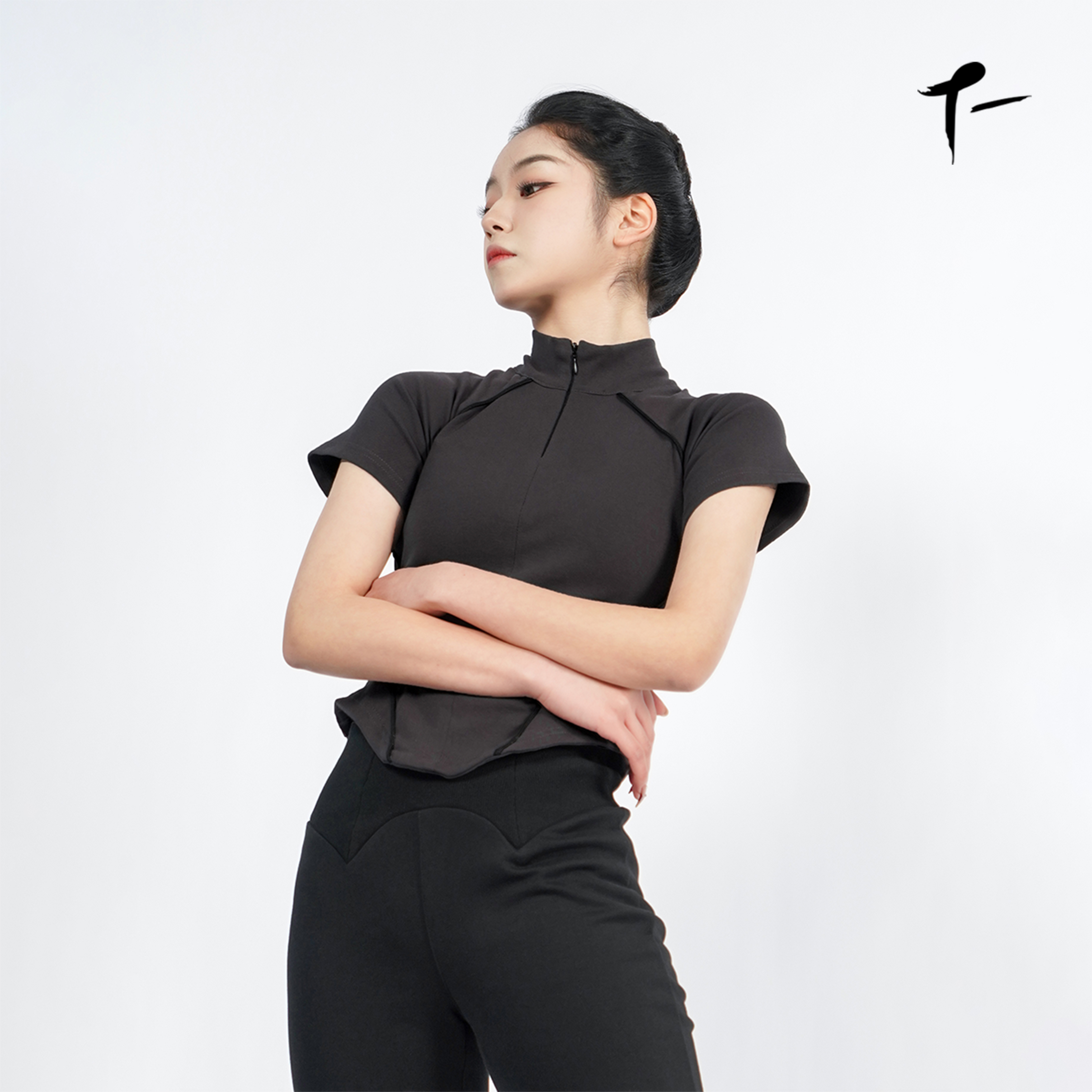 涂一现代舞蹈练功服女紧身短袖