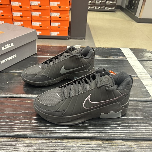 Nike/耐克 LeBron Witness 9 EP 男舒适百搭耐磨篮球鞋II7521-001