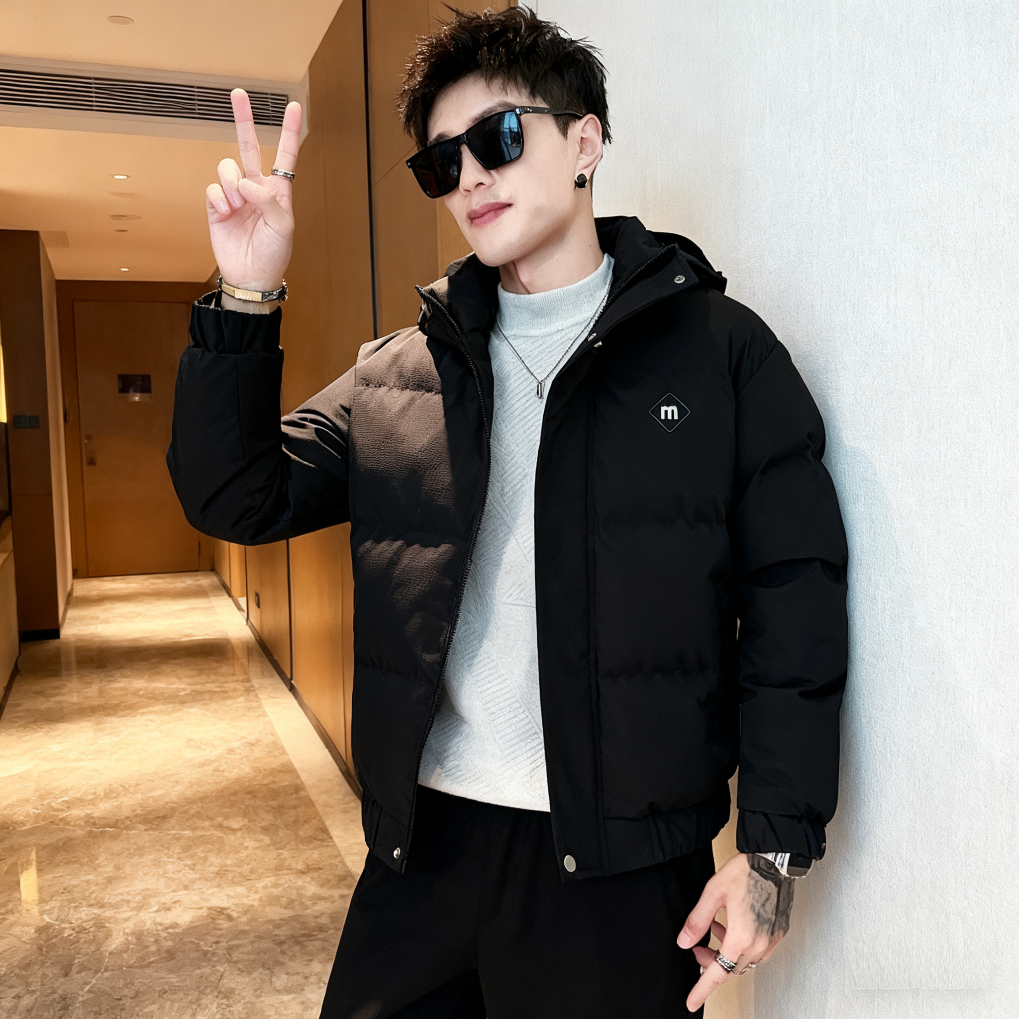 冬季连帽羽绒服男款高端修身保暖