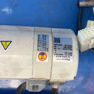 议价松下马达 MSMZ042B1E 9成色