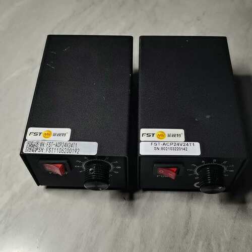 议价成色错的菲视特/FST视觉光源控制器2台，型号FST—AC