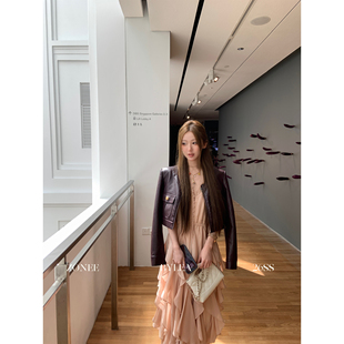 ZONEE/LEA宋亦雯 春日画报 法式复古设计感棕色短款PU皮衣外套女