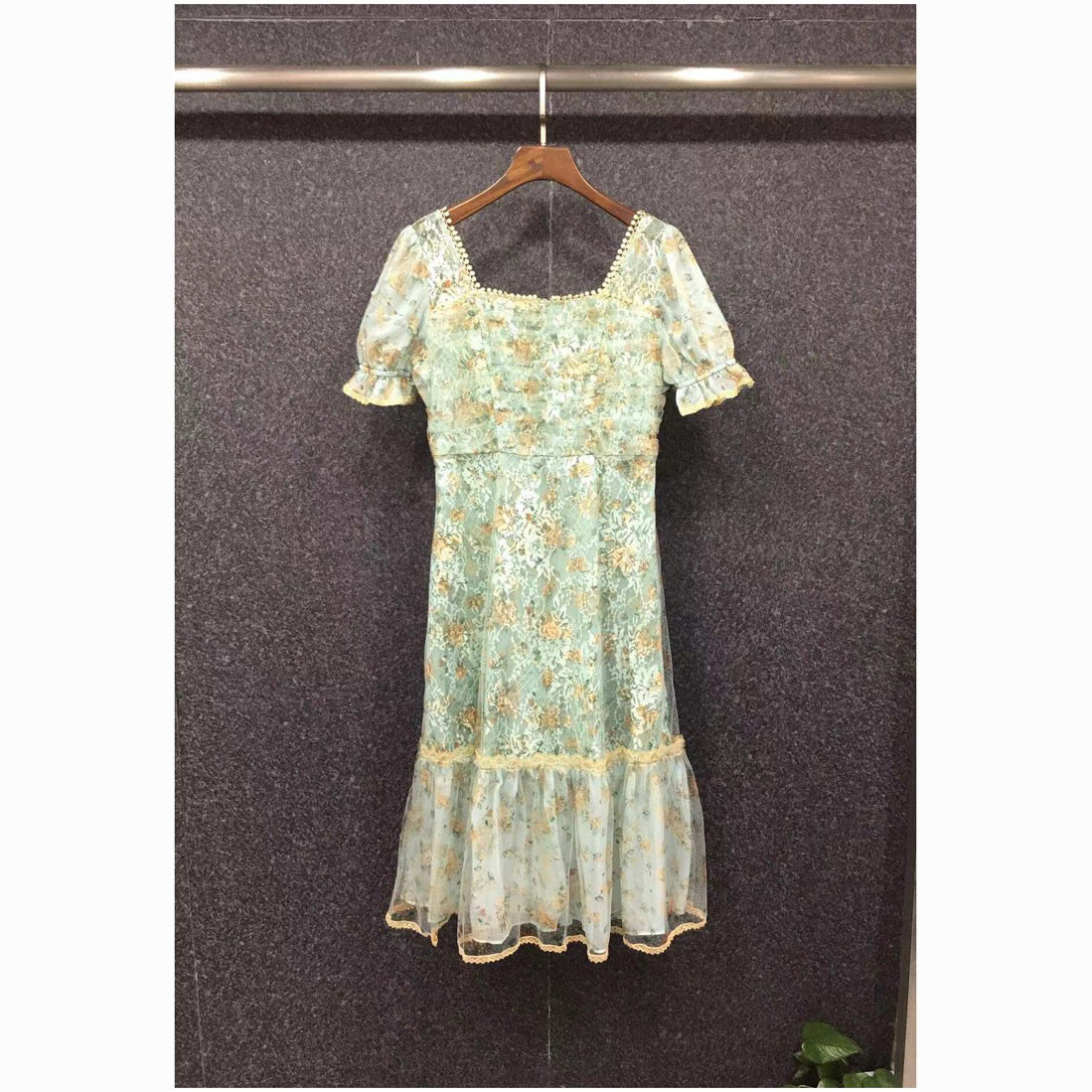 【南油女装断码清货清仓特价】欧货夏水溶绣花蕾丝连衣裙中裙修身