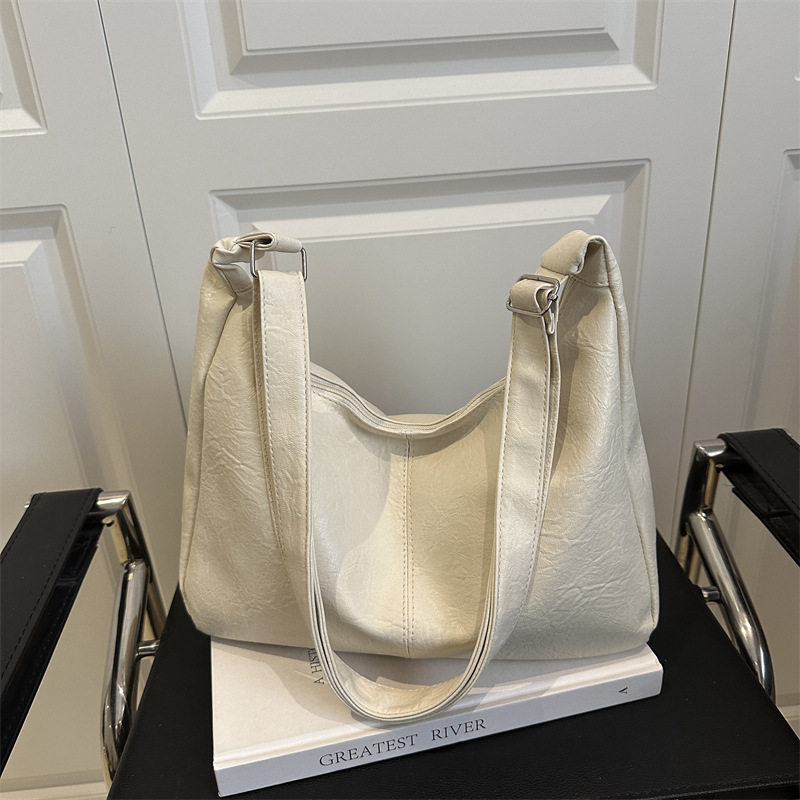 休闲大容量饺子包包女包2025春夏季新款时尚百搭单肩包潮流斜挎包