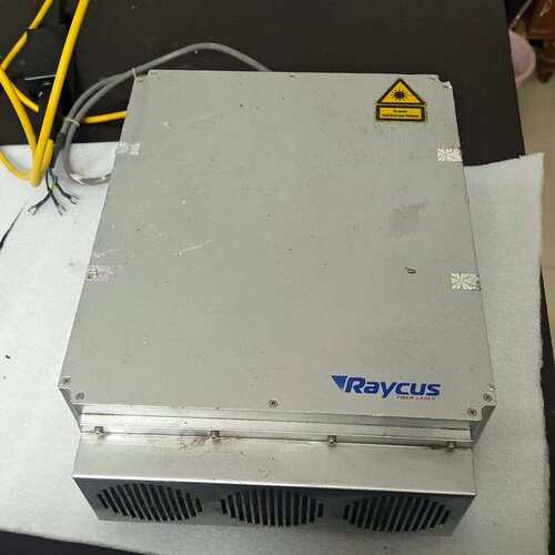 议价Raycus光纤激光器RCL-P00100，2010年3月产可维修