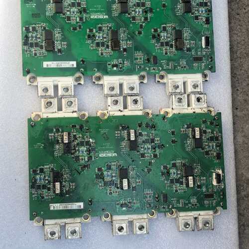 议价英飞凌模块：FF300R12ME4可维修
