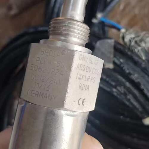 议价BEDIA液位开关PLCA-50DC12/24V带线缆3芯全可维修