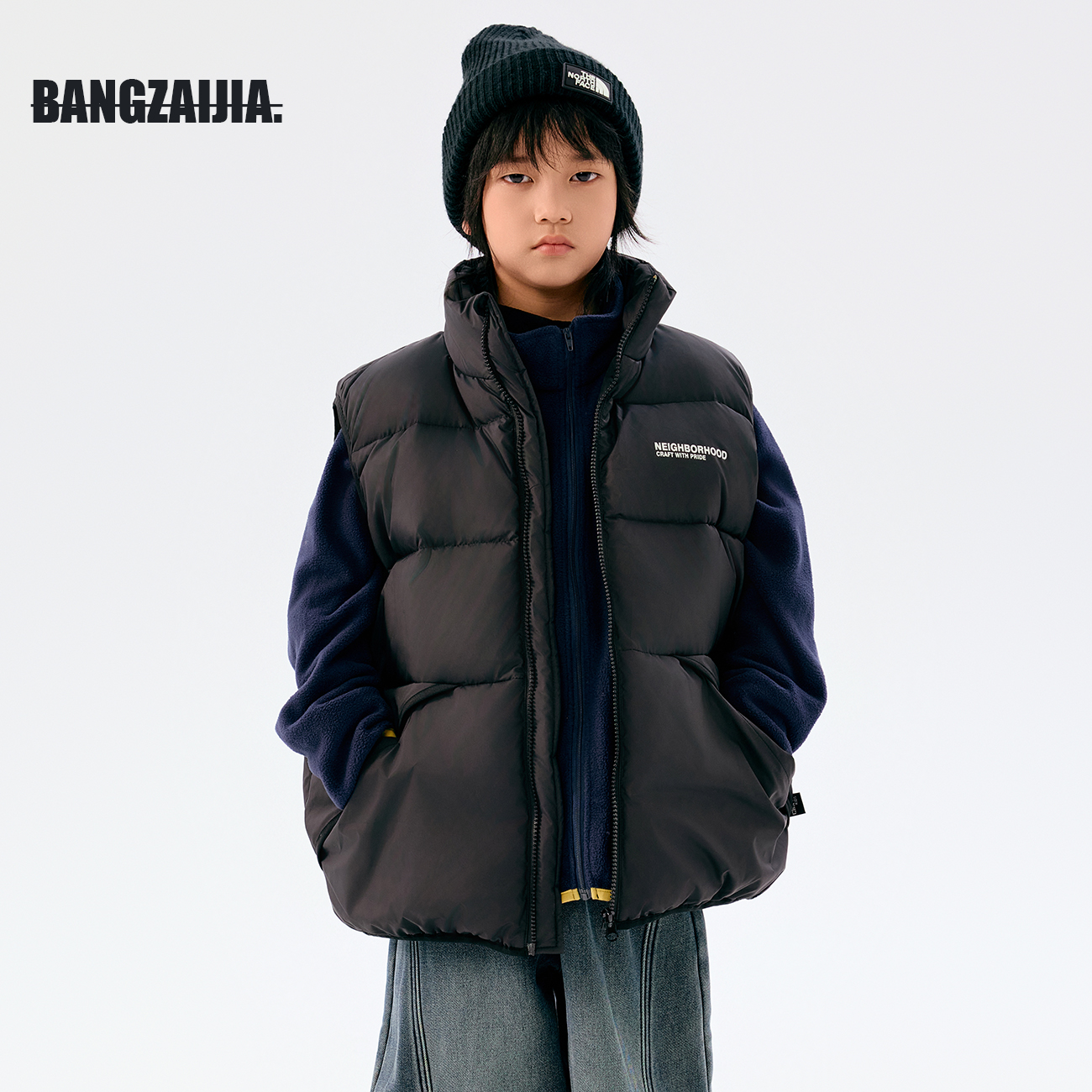 邦仔家童装冬季新款黑色经典字母拉链加厚夹棉无袖背心中大童马甲