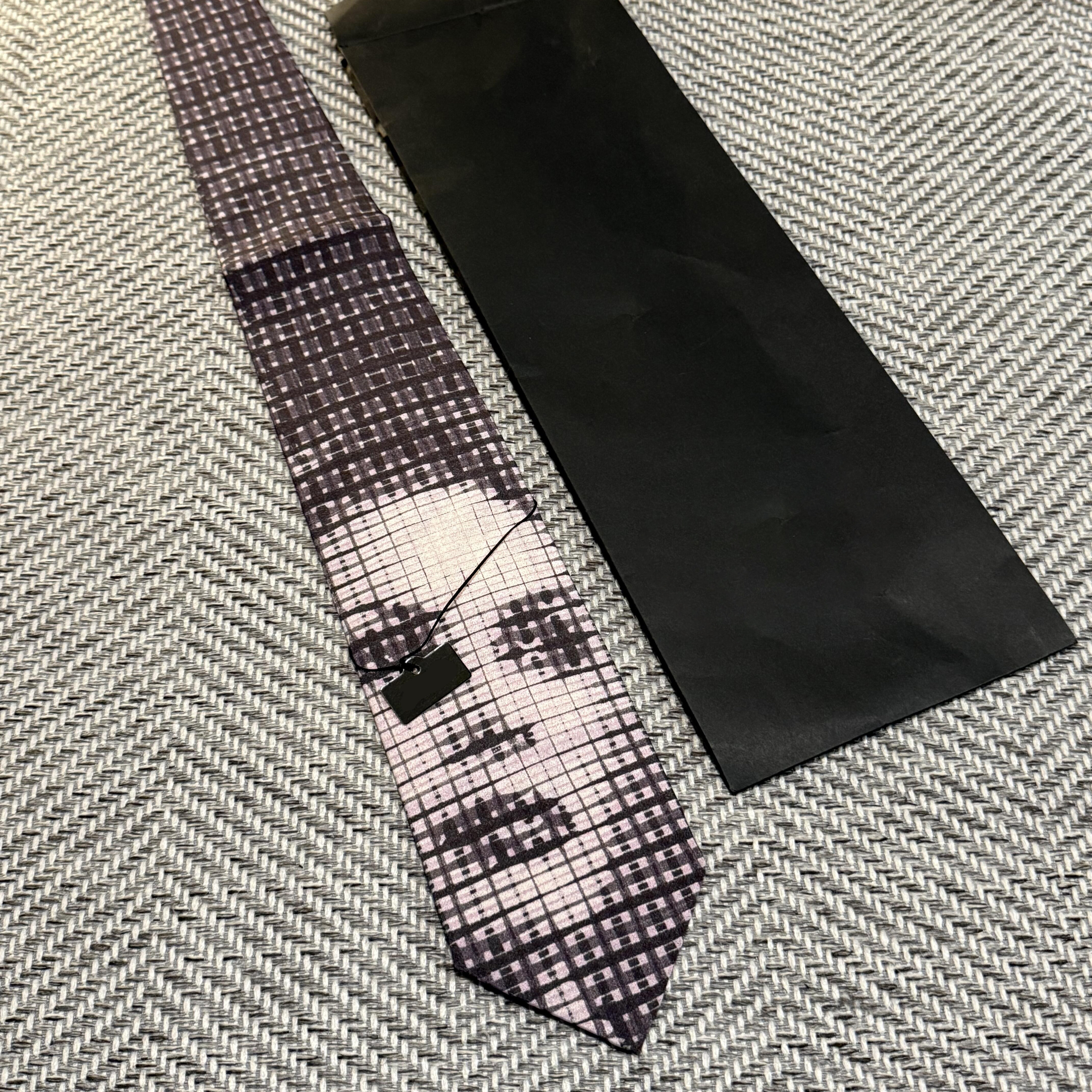 复古千鸟格桑蚕丝男士商务领带