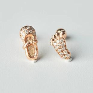 18K金钻石耳钉迷你小脚丫小鞋玫瑰金螺丝拧耳骨钉个性简约耳饰