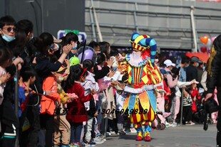 商场派对巡游威尼斯小丑服装 景区公园巡游服装 大型景区巡游服装