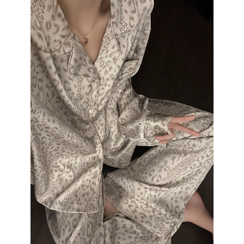 【现货】设计冰丝睡衣女早秋新款大码锻面长袖长裤家居服套装ins