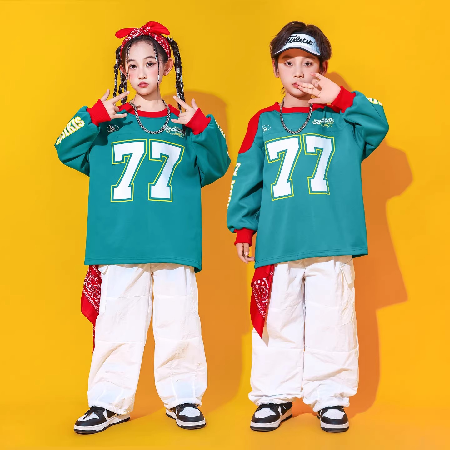 儿童啦啦队演出服小学生运动会开幕式表演服服装街舞男童套装潮服