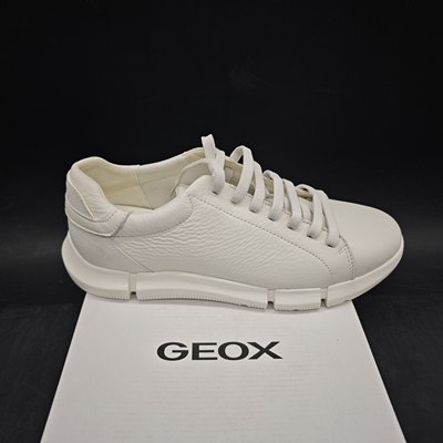 42码 GEOX健乐士专柜撤柜男士百搭透气舒适休闲鞋 U45FFA C1000
