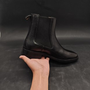 D26D0A GEOX健乐士专柜撤柜女士马丁靴 C9999 39码