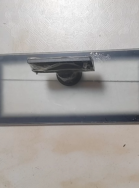 原装 长虹3D32B2000IC底座 送原装螺丝 实物图发货