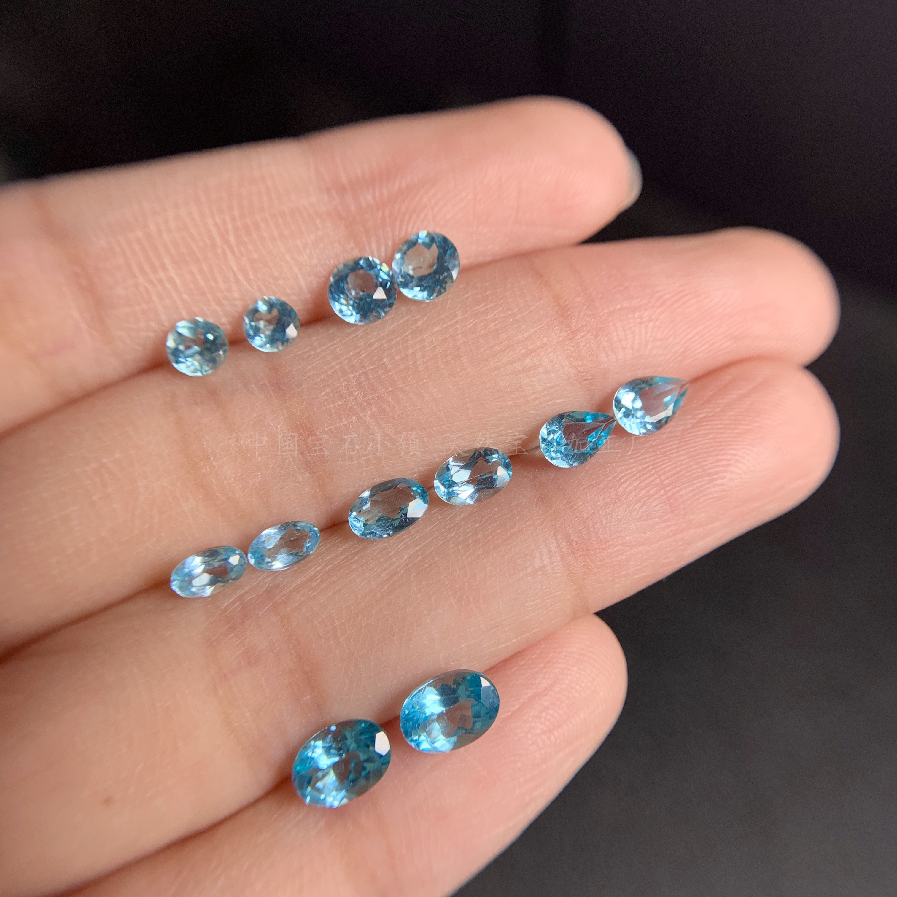 天然全净磷灰石裸石 圆形4*4 5*5椭圆形3*5 4*6 5*7水滴形4*6mm新