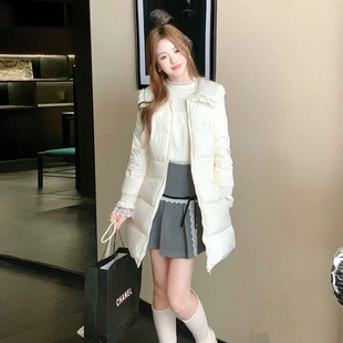 ATAR法式复古保暖白鸭绒中长款羽绒服荷叶边娃娃领显瘦甜美外套冬