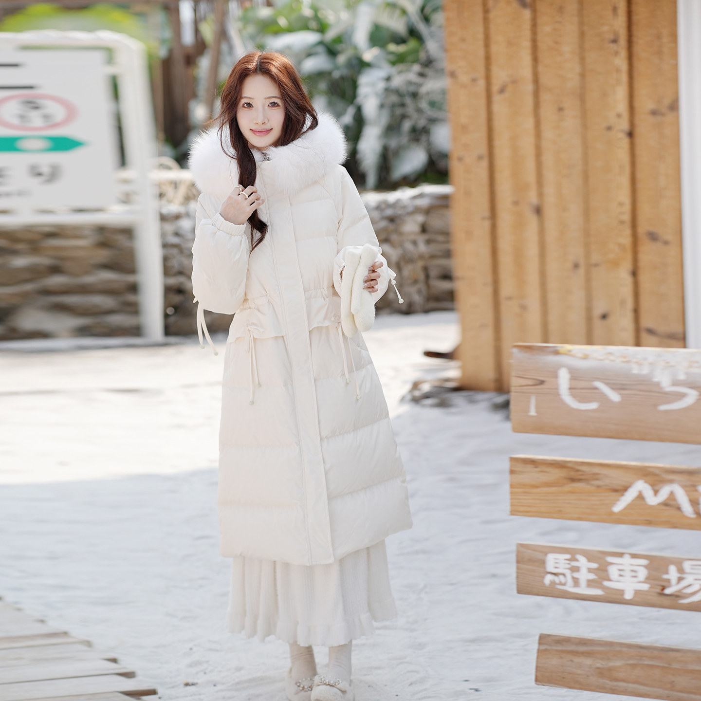 ATAR韩系风大毛领连帽羽绒服女长款过膝收腰束带加厚白鸭绒外套