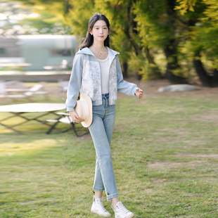 套装 ATAR2025春装 子时尚 女提花拼接连帽休闲外套牛仔九分裤 潮 新款