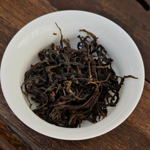 凤凰单丛茶锯朵仔轻焙火仁香鲜爽回甘