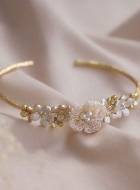 Ayatorie手镯可调节花卉设计感