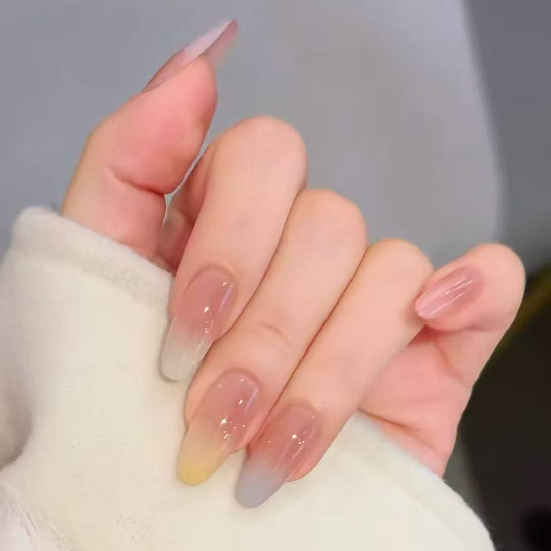 裸粉渐变穿戴甲纯欲跳色
