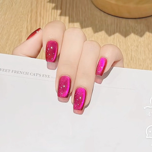 玫红火龙果色碎钻猫眼穿戴甲夏季新款显白高级感节日短方美甲贴片