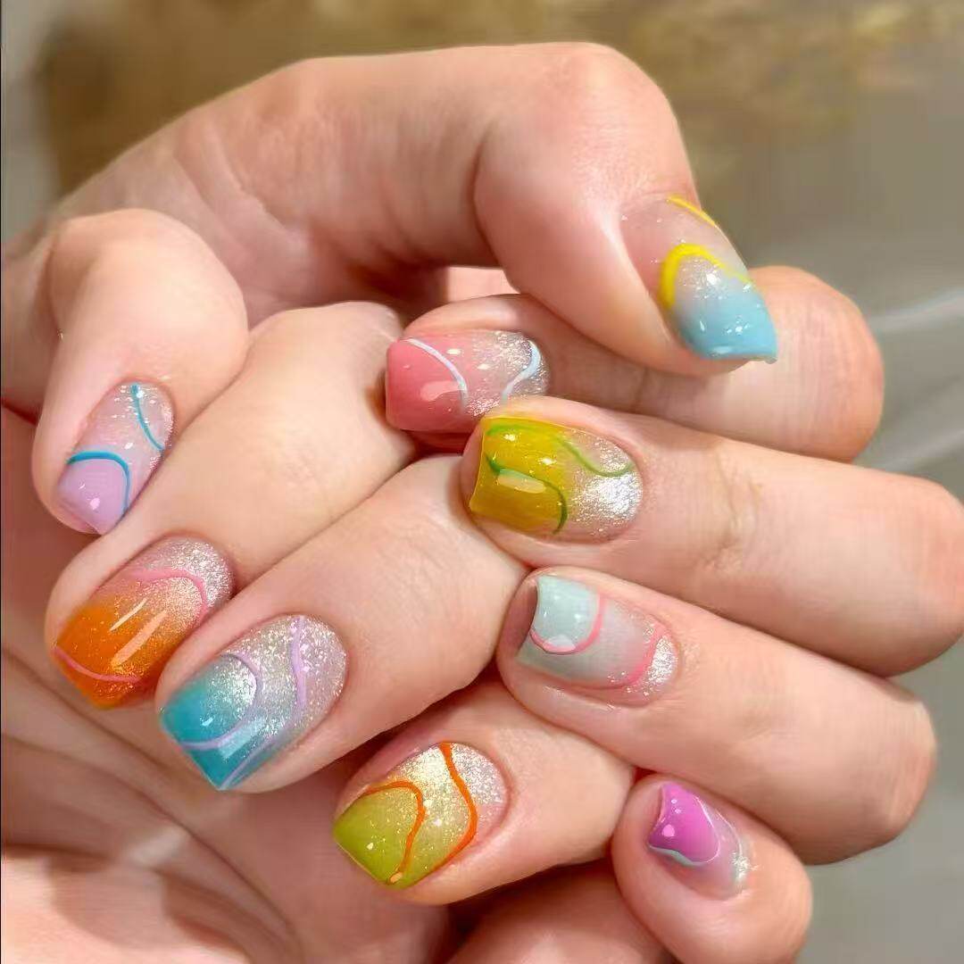 彩糖线条穿戴甲多巴胺