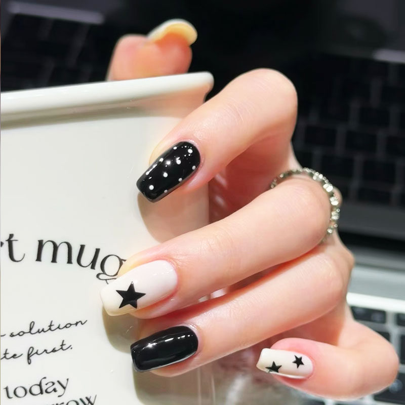 黑白跳色波点星星穿戴甲辣妹风显白简约日常新短款秋冬美指甲贴片,彩妆/香水/美妆工具,穿戴甲/甲片,淘宝优惠券,粉丝福利购,淘宝优惠卷