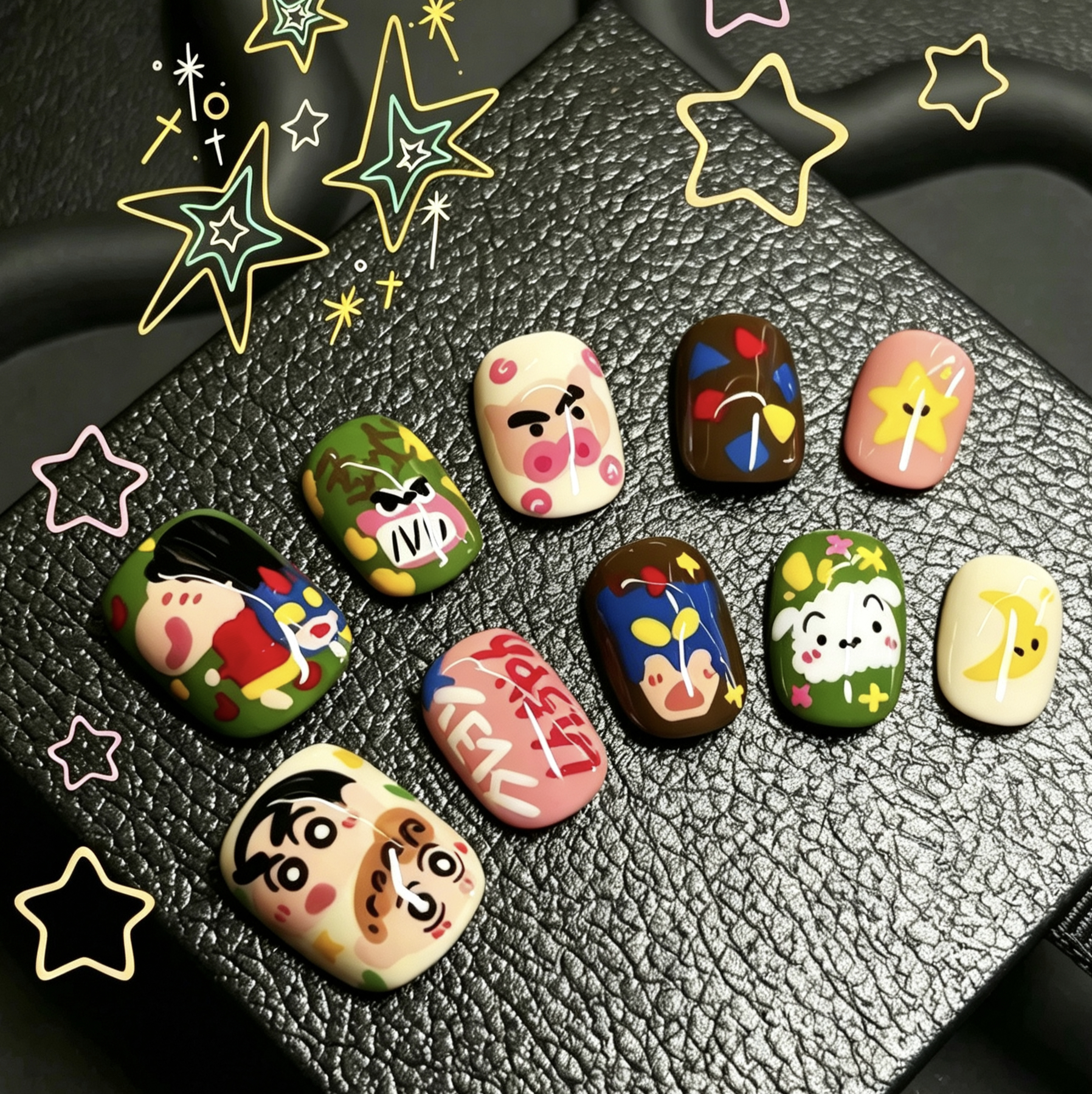蜡笔小新穿戴甲卡通趣味动漫