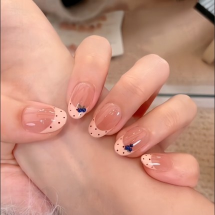 蓝莓奶芙穿戴甲冰透裸粉波点奶fufu少女甜妹显白日常短款美甲贴片