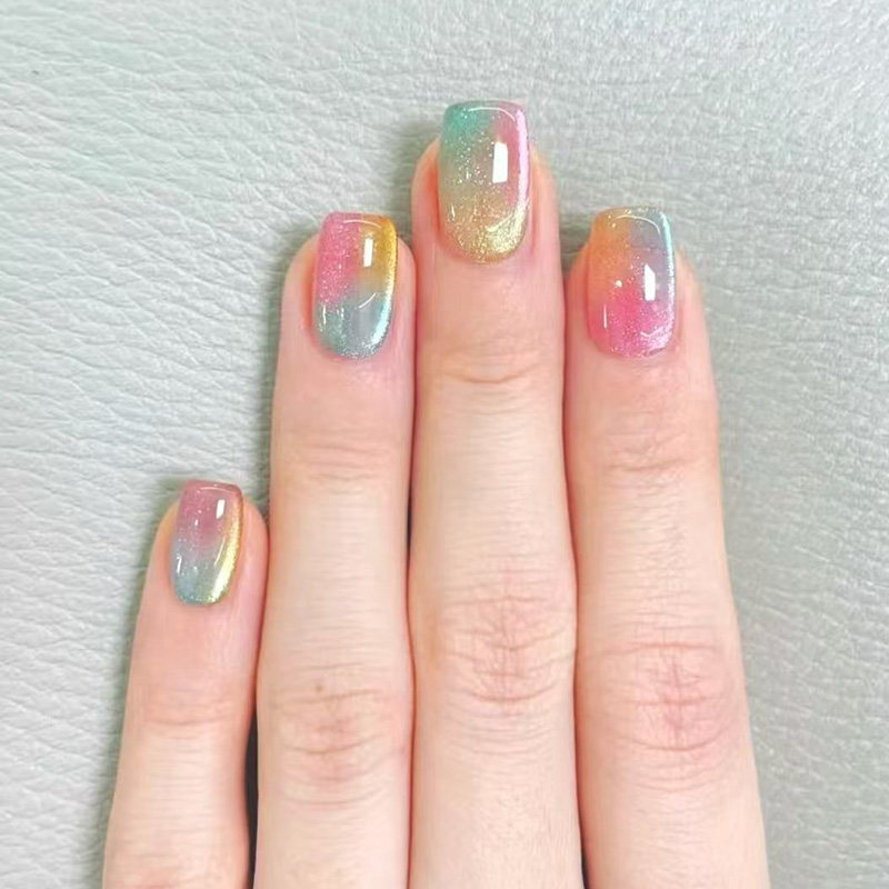 彩虹碎钻穿戴甲幻彩猫眼