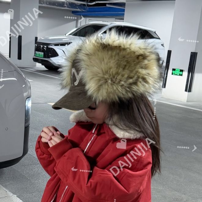 韩系复古毛绒绒巨可爱护耳鸭舌帽冬季保暖贝雷帽户外棒球帽