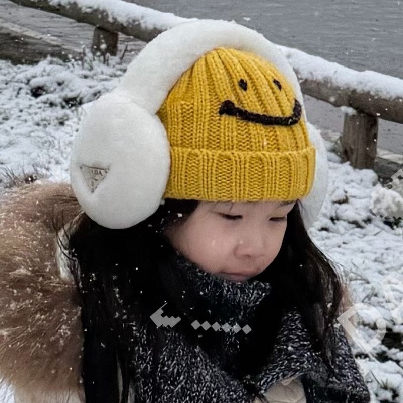大金家童装韩系百搭巨可爱黄色笑脸针织弹力护耳帽