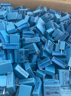 B32922C3154M000 EPCOS 西门子安规电容 154 305V 脚距15 0.15UF