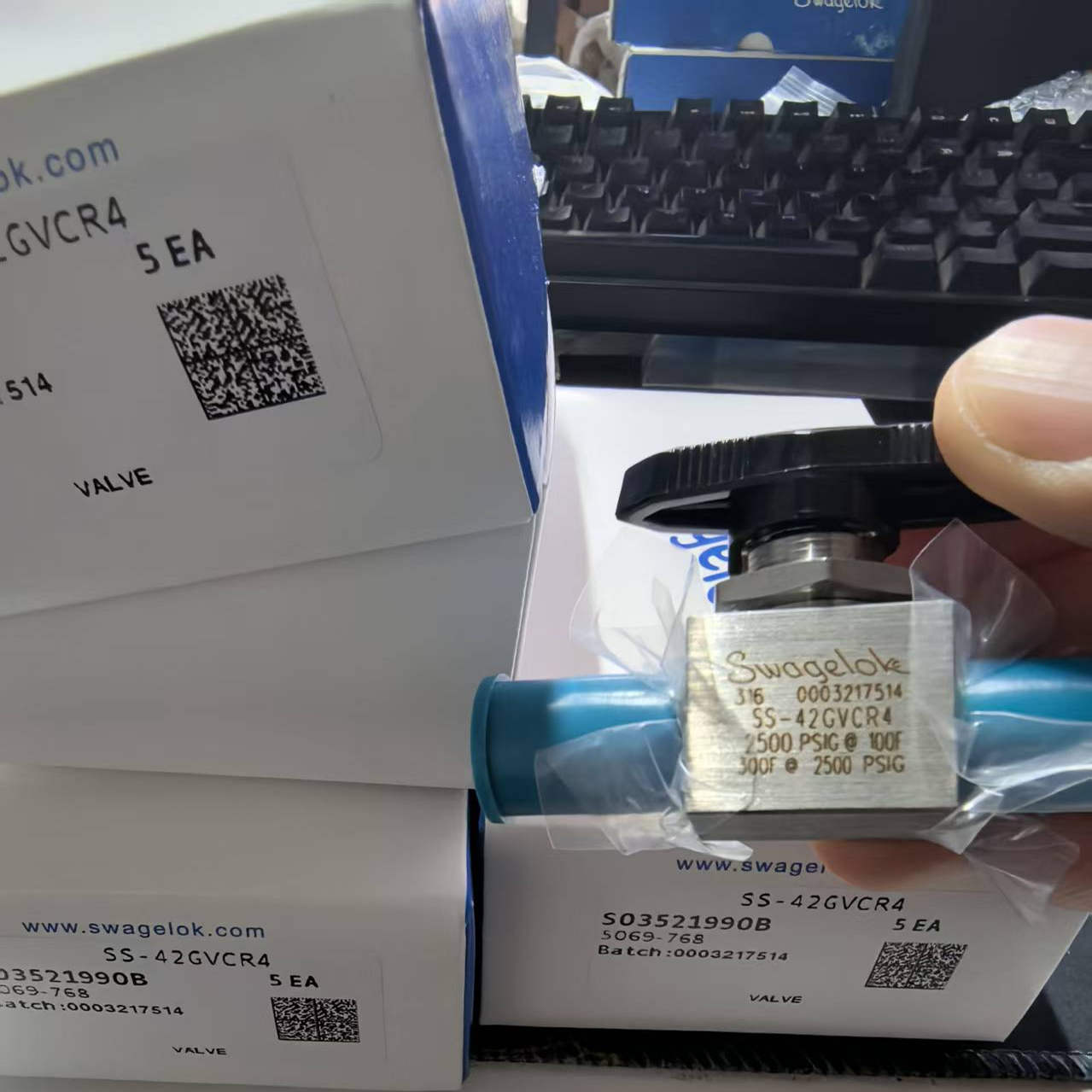 SS-42GVCR4VCR球阀1/4外螺纹