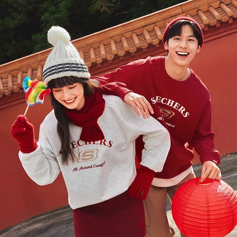 斯凯奇男女同款圆领针织卫衣