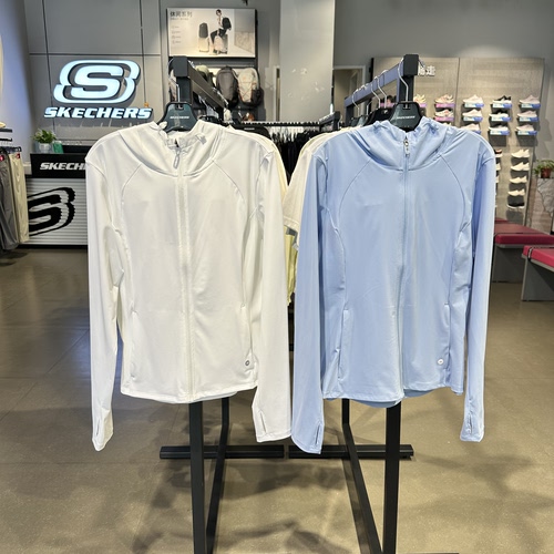 Skechers斯凯奇女士春夏吸湿速干修身百搭连帽防晒服外套P226W082
