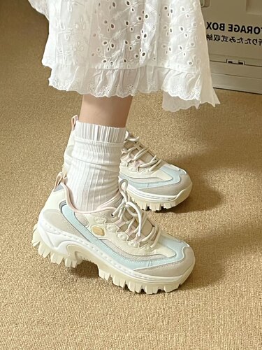 斯凯奇女款轻便休闲鞋