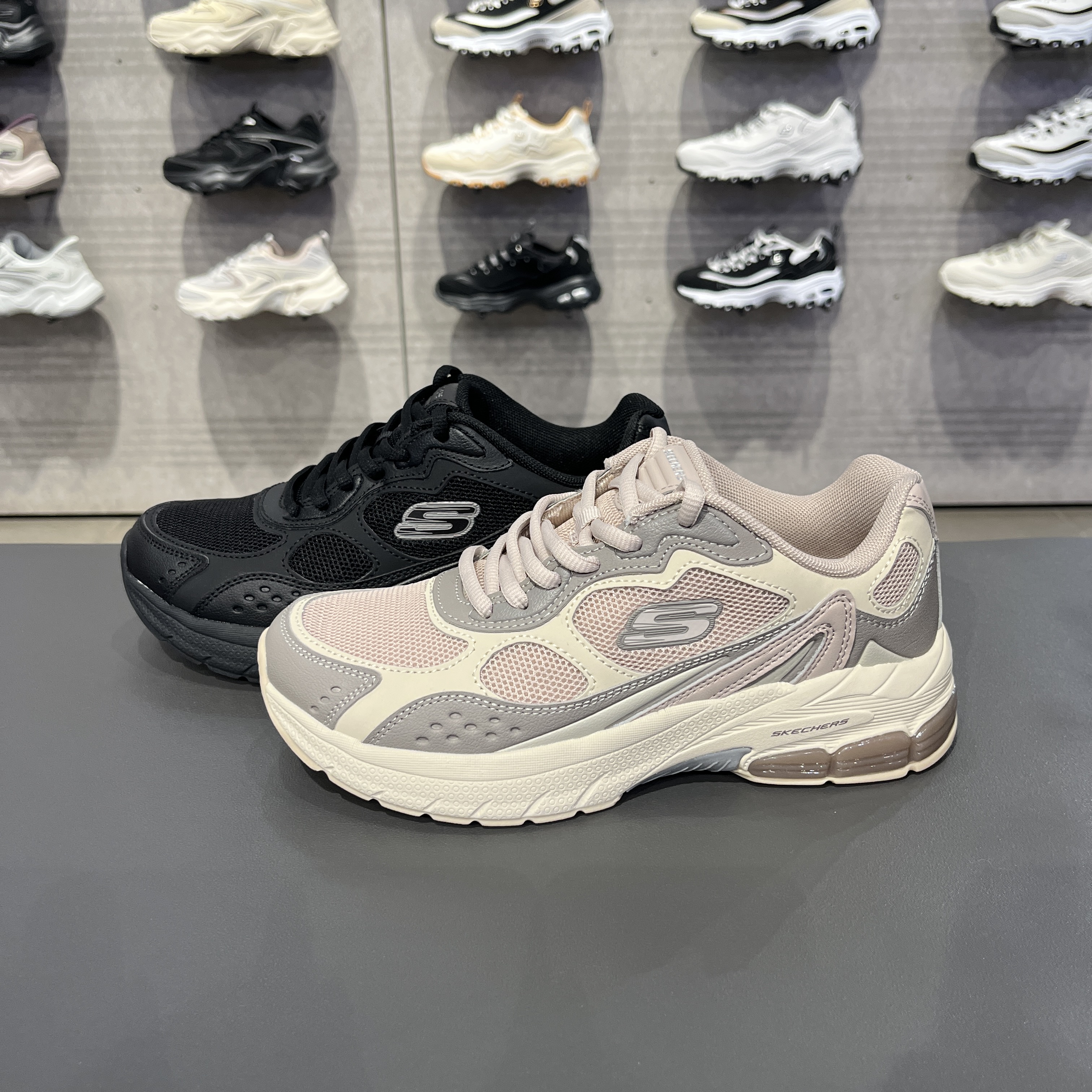 Skechers斯凯奇女士秋季新款百搭轻质舒适柔软休闲运动鞋898051