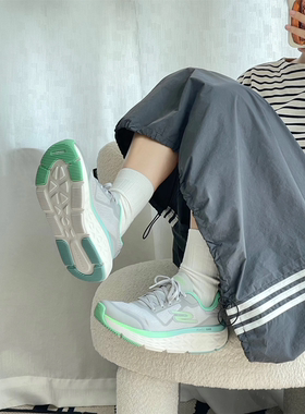 Skechers斯凯奇128574新春款女子透气缓震舒适跑步鞋运动鞋129126