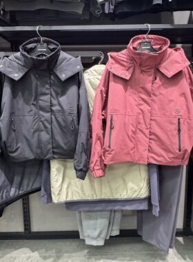 Skechers斯凯奇女士秋冬御寒保暖梭织裥棉连帽户外外套P125W028