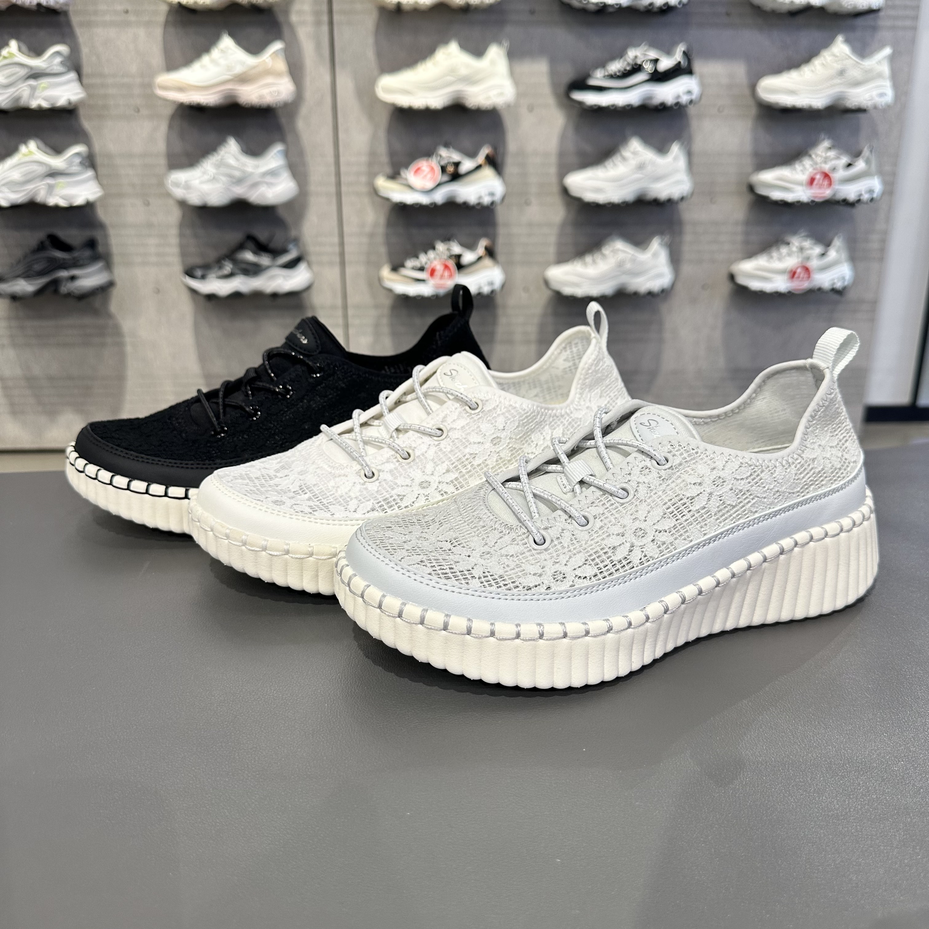 Skechers斯凯奇女士春夏蕾丝网面透气百搭轻盈一脚蹬休闲鞋159579