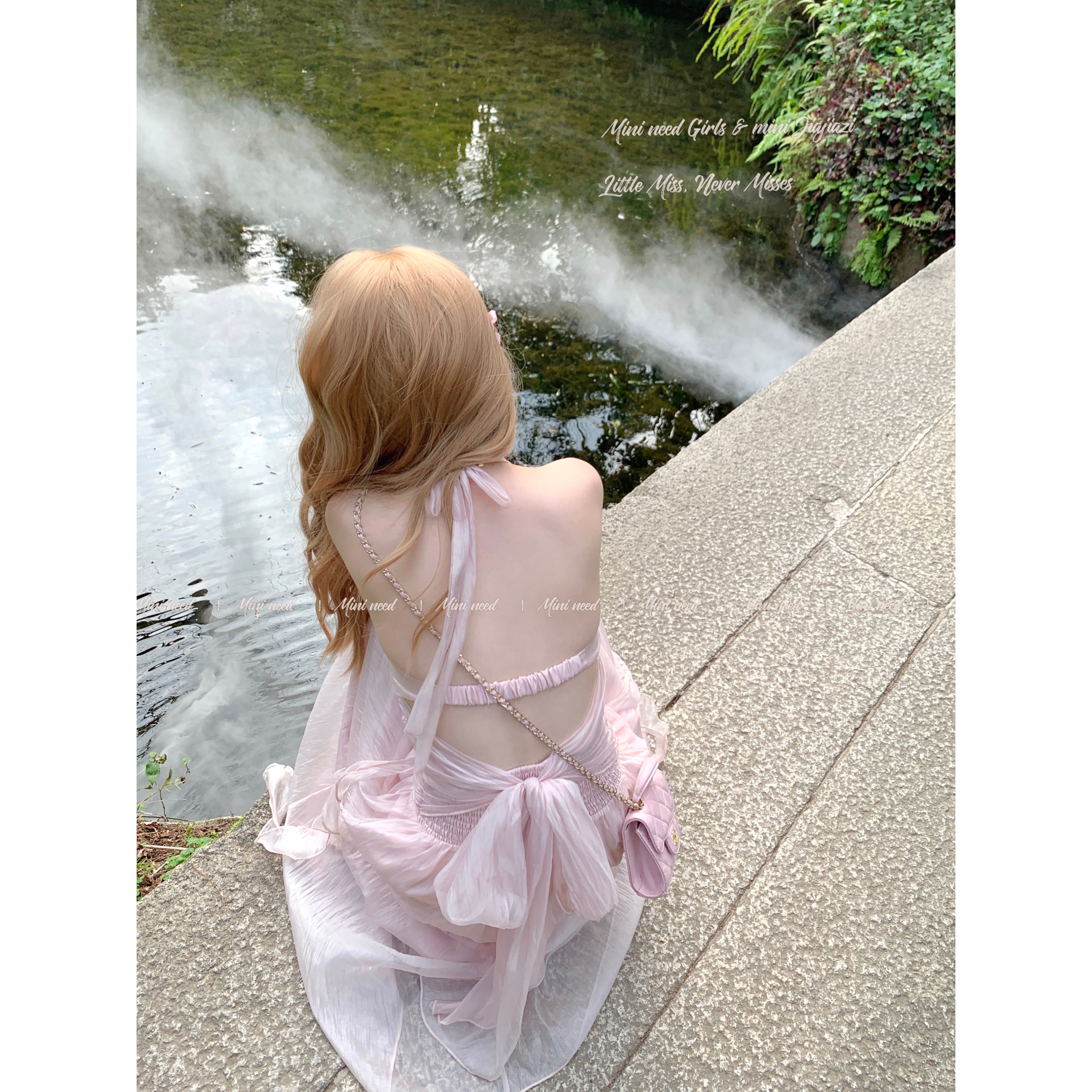 Minineed「花间梦」粉色挂脖露背公主仙女连衣裙海边度假仙气长裙