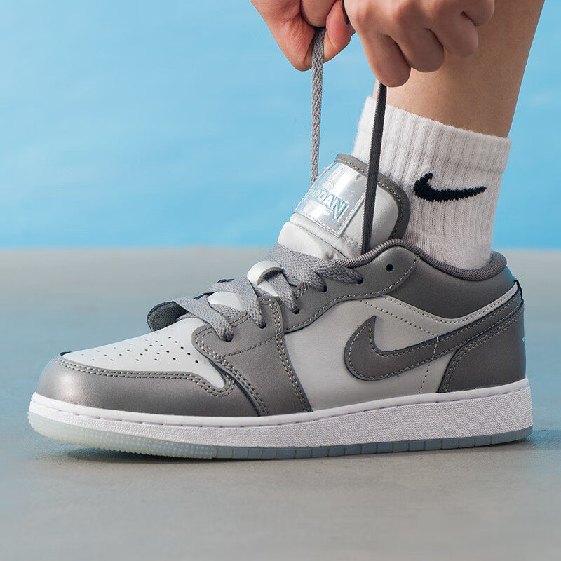 Nike耐克童鞋2025冬季新款AIR JORDAN 1 LOW SE (GS)篮球鞋HV4398,运动鞋new,童鞋/青少年鞋,淘宝优惠券,粉丝福利购,淘宝优惠卷