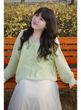 Vaee大码女装春季新款V领系带镂空针织衫慵懒风气质宽松显瘦上衣