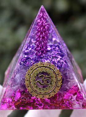 外贸爆款水晶碎石塔摆件树脂滴胶