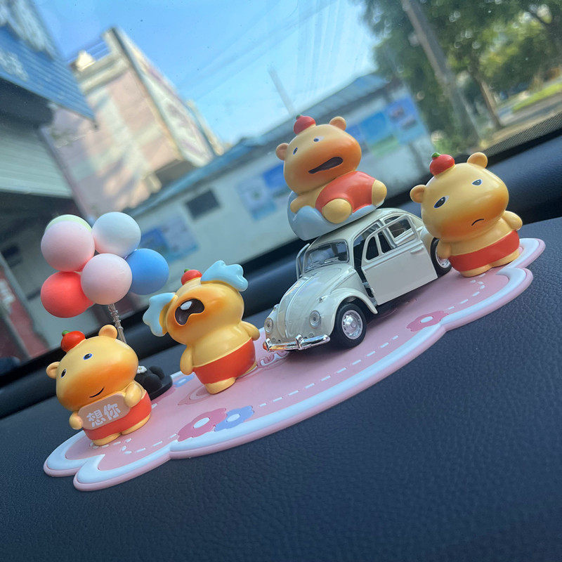 汽车摆件可爱水豚噜噜车载中控台内饰装饰品网红新款玩偶公仔盲盒