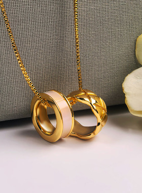 天然贝母双环吊坠项链女款锁骨链简约百搭环环相扣菱格饰品礼物